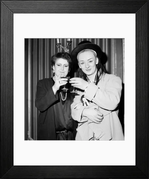 Framed Print : British Rock and Pop award at Londons Lyceum ballroom Framed Print : British Rock and Pop award at Londons Lyceum ballroom