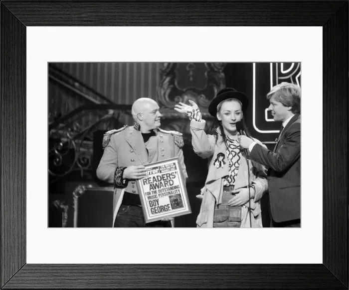 Framed Print : British Rock and Pop award at Londons Lyceum ballroom Framed Print : British Rock and Pop award at Londons Lyceum ballroom