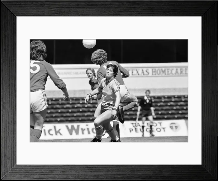 Framed Print : Lowestoft 2 - 0 Cleveland Spartans, 1982 FA Cup Women Framed Print : Lowestoft 2 - 0 Cleveland Spartans, 1982 FA Cup Women