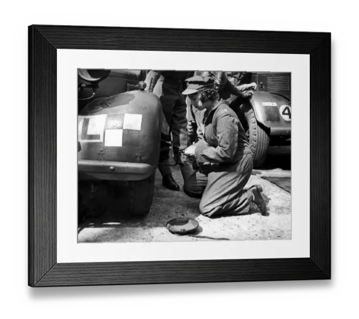 Framed Print : Princess Elizabeth learning basic car maintenance as a Second Subaltern in the A. T