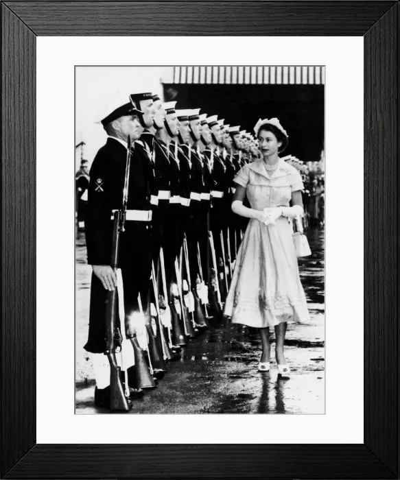Framed Print : The Queen inspects a Naval guard of honour at Auckland, New Zealand Framed Print : The Queen inspects a Naval guard of honour at Auckland, New Zealand
