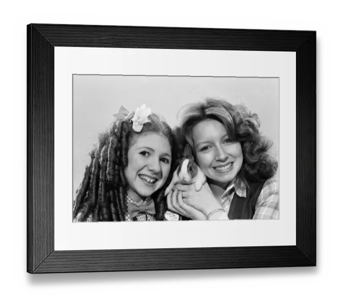 Framed Print : Photocall with Bonnie Langford & Lena Zavaroni to promote their upcoming special one hour Framed Print : Photocall with Bonnie Langford & Lena Zavaroni to promote their upcoming special one hour