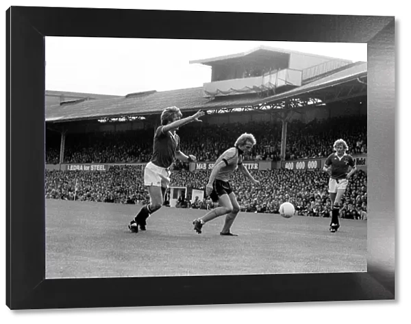 Wolverhampton Wanderers 3 vs. Manchester United 1. Andy Gray of Wolves on the ball