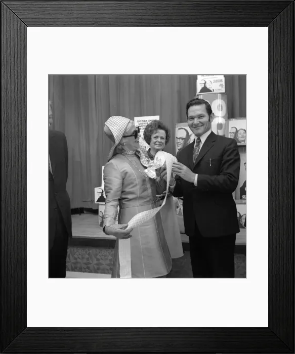 Framed Print : Singer Dorothy Squires in Newcastle on May 25, 1972, to launch an appeal for Action for Framed Print : Singer Dorothy Squires in Newcastle on May 25, 1972, to launch an appeal for Action for