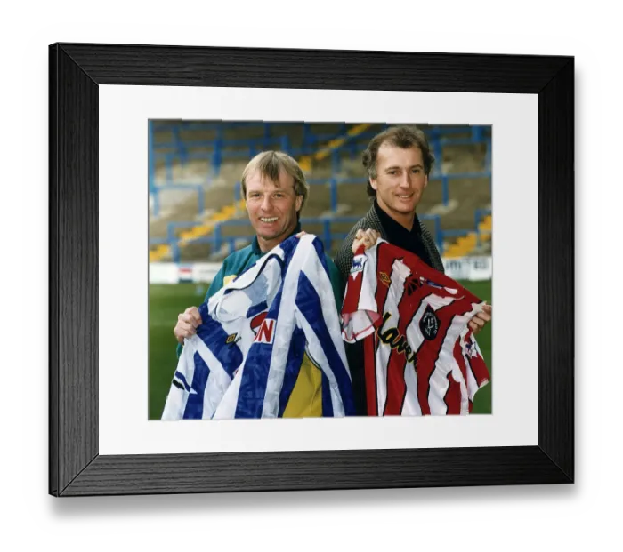 Framed Print : Sheffield United football manager Dave Bassett stands with Sheffield Wednesday manager