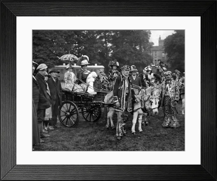 Framed Print : Costers seen here at the end of the Donkey Marathon Race at the Richmond Horse Show Framed Print : Costers seen here at the end of the Donkey Marathon Race at the Richmond Horse Show