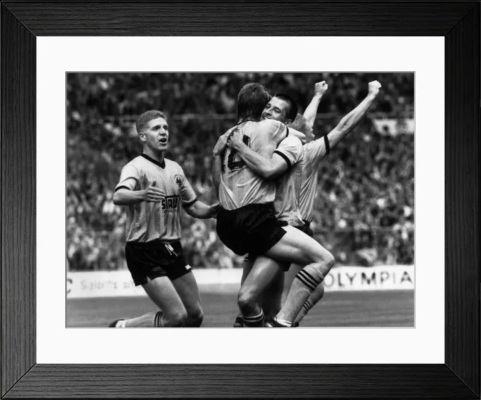 Framed Print : Sherpa Van Trophy Burnley v. Wolverhampton Wanderers Steve Bull congratulating Framed Print : Sherpa Van Trophy Burnley v. Wolverhampton Wanderers Steve Bull congratulating
