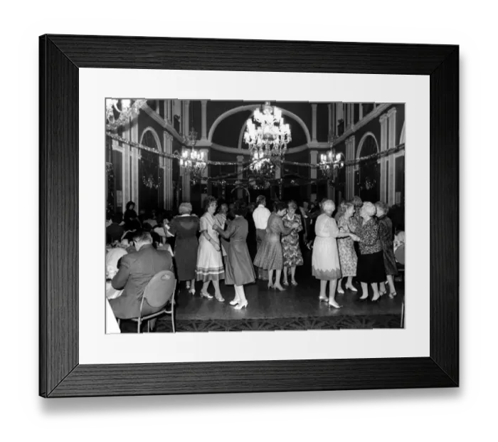 Framed Print : The Sunday Sun Tea Dance at the Old Assembly Rooms, Newcastle on 22nd November 1989 Framed Print : The Sunday Sun Tea Dance at the Old Assembly Rooms, Newcastle on 22nd November 1989