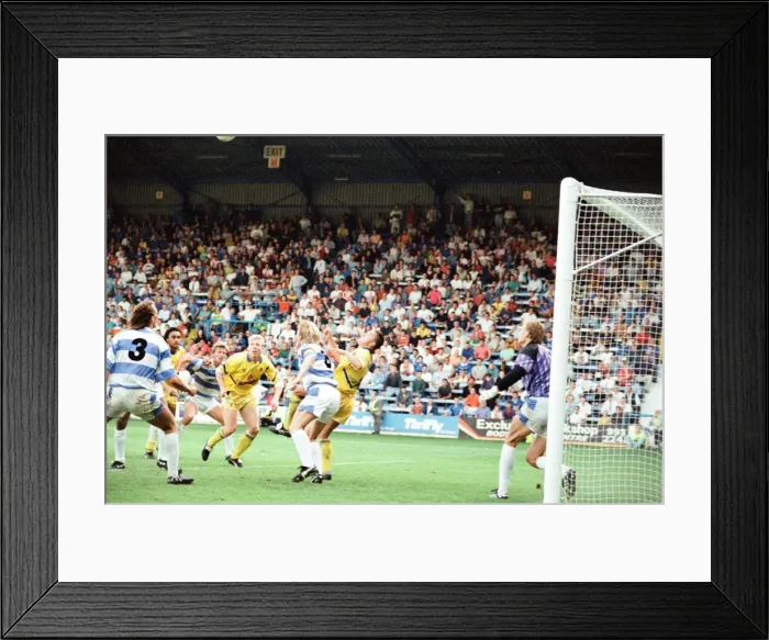 Framed Print : QPR v Chelsea, league at Loftus Road, Saturday 21st September 1991 Framed Print : QPR v Chelsea, league at Loftus Road, Saturday 21st September 1991