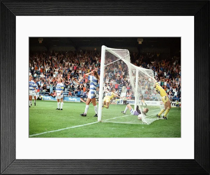 Framed Print : QPR v Chelsea, league at Loftus Road, Saturday 21st September 1991 Framed Print : QPR v Chelsea, league at Loftus Road, Saturday 21st September 1991