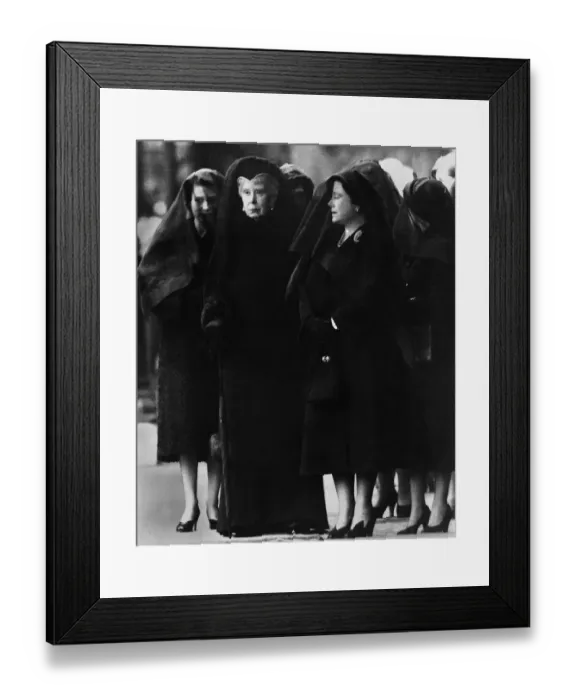 Framed Print : Three Queens. Queen Elizabeth, Queen Mary and the Queen Mother watch the body of the King