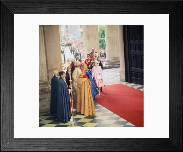 Framed Print : Queen Elizabeth II & Prince Philip arrive at St Pauls Cathedral, for Thanksgiving service Framed Print : Queen Elizabeth II & Prince Philip arrive at St Pauls Cathedral, for Thanksgiving service