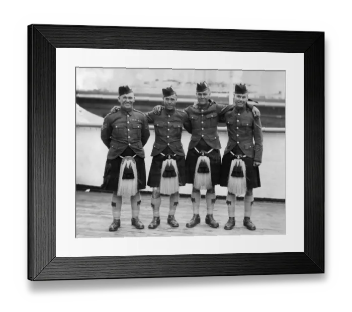 Framed Print : Army: Members of the Black Watch wearing kilts and sporrans. 18th March 1938