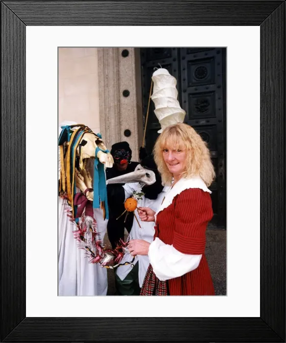 Framed Print : Mari Lwyd - Pat Smith of Mari Arts, pictured with the Mari Lwyd Framed Print : Mari Lwyd - Pat Smith of Mari Arts, pictured with the Mari Lwyd