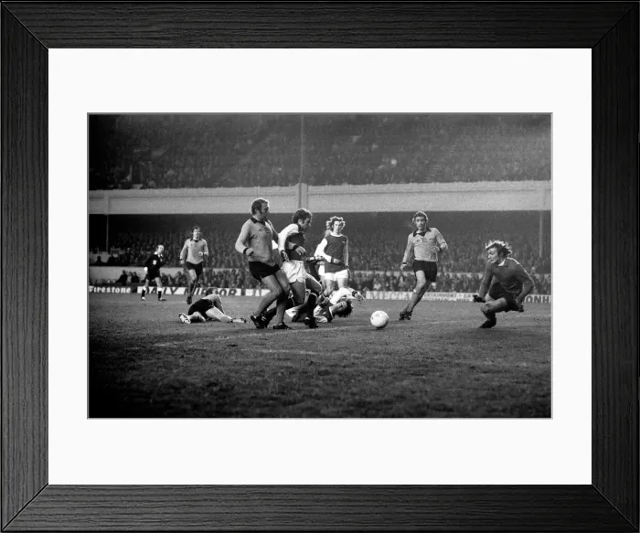Framed Print : Arsenal v. Wolverhampton Wanderers. November 1974 Framed Print : Arsenal v. Wolverhampton Wanderers. November 1974