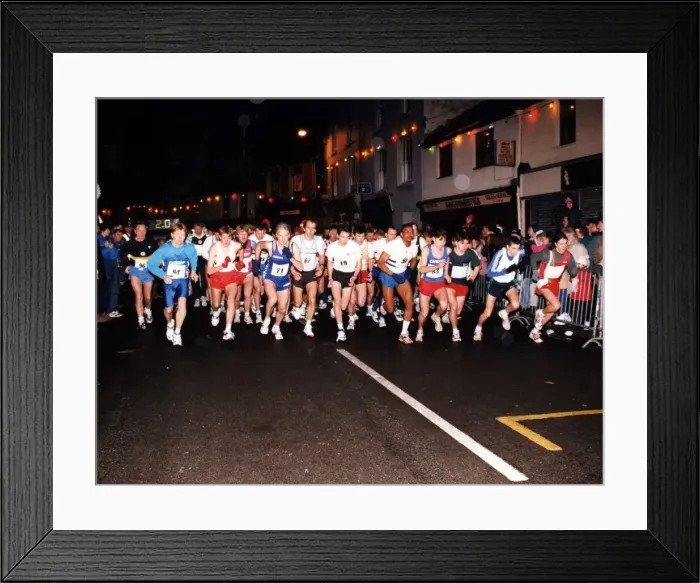 Framed Print : The Nos Galan Races commemorate the Welsh runner Guto Nyth Bran