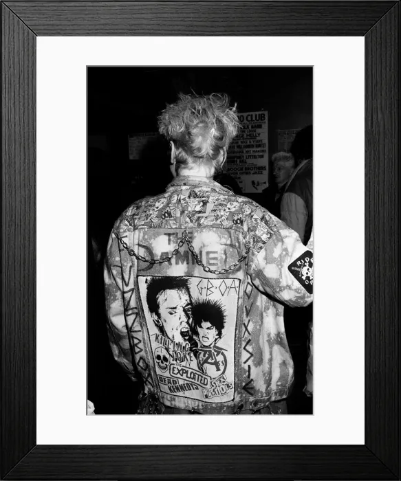Framed Print : punks drinking and partying. 15th January 1988 Framed Print : punks drinking and partying. 15th January 1988