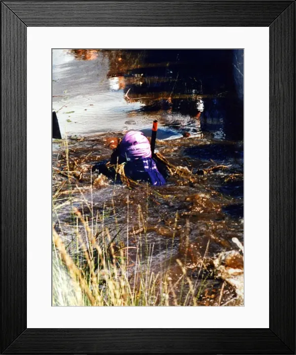 Framed Print : Christine Davies, ex Welsh champion bog snorkeller. 7th September 1998 Framed Print : Christine Davies, ex Welsh champion bog snorkeller. 7th September 1998