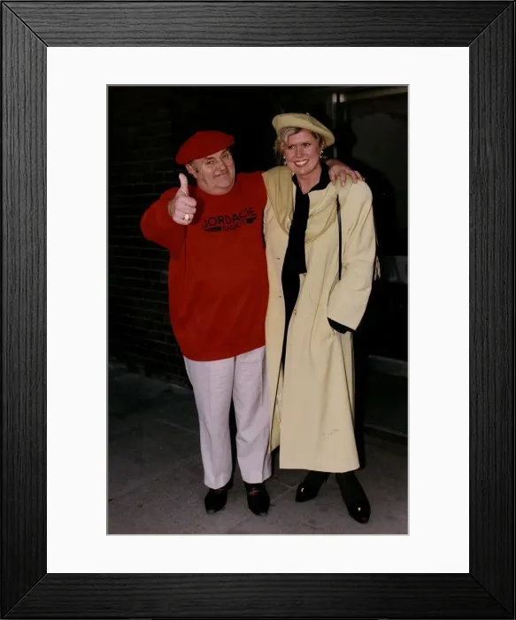 Framed Print : Les Dawson Comedian with wife after spending Christmas in Hospital Framed Print : Les Dawson Comedian with wife after spending Christmas in Hospital