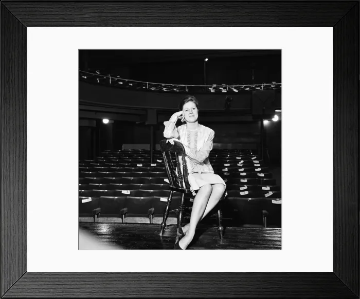 Framed Print : Actress Judith Barker of the Oldham Repertory Theatre, the Coliseum