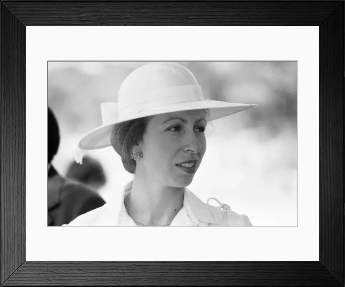 Framed Print : Princess Anne, pictured during her visit to Zimbabwe. October 1982 Framed Print : Princess Anne, pictured during her visit to Zimbabwe. October 1982