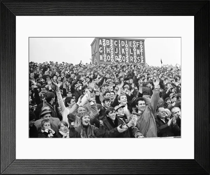 Framed Print : English League Division One match. Manchester City 1-0 Leeds United