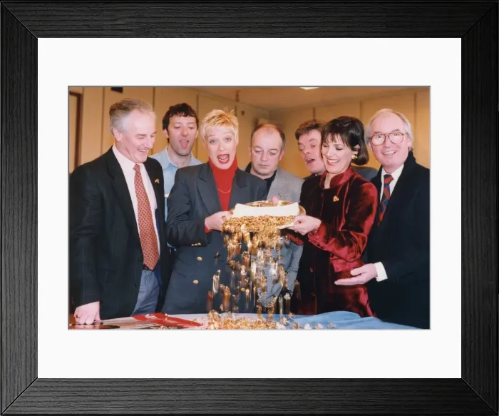 Framed Print : Denise Welch launches the Hearts of Gold campaign at the Gosforth Park Hotel in Newcastle