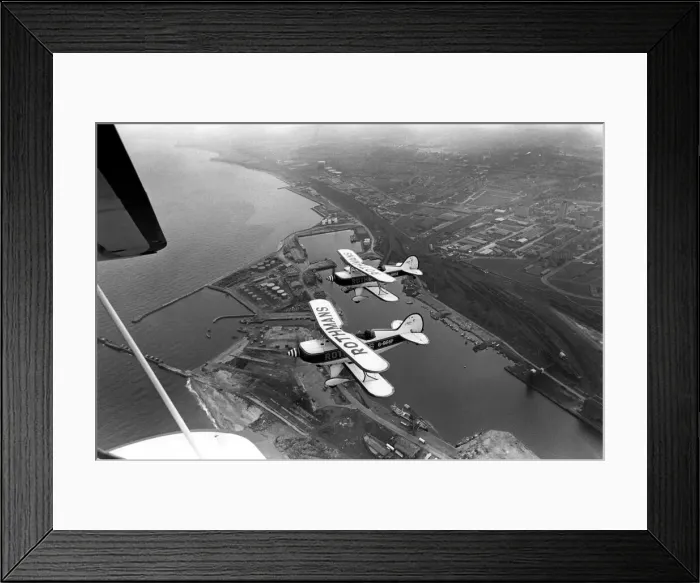 Framed Print : The Rothmans aerobactics team, in their Pitts Special aircraft Framed Print : The Rothmans aerobactics team, in their Pitts Special aircraft