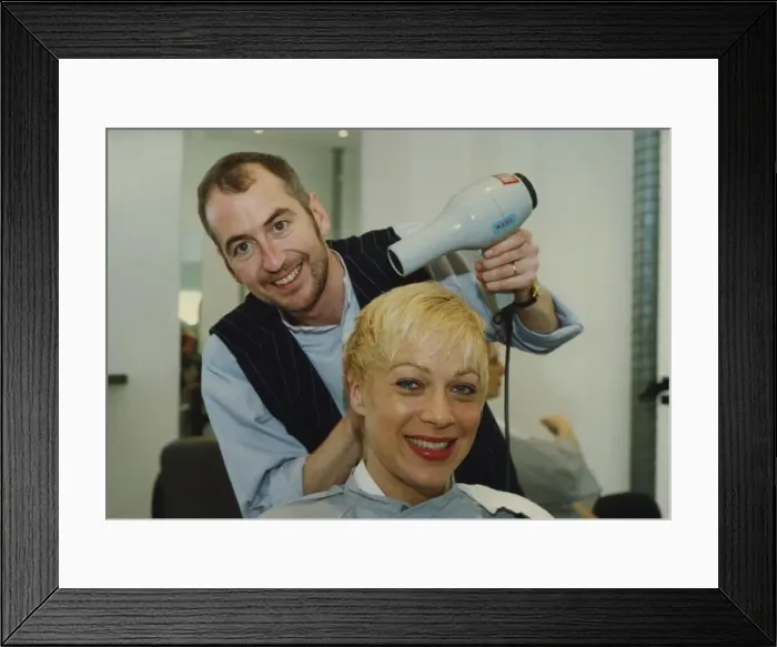 Framed Print : Denise Welch relaxes with a trip to the hairdressers, pictured with stylist Peter Framed Print : Denise Welch relaxes with a trip to the hairdressers, pictured with stylist Peter