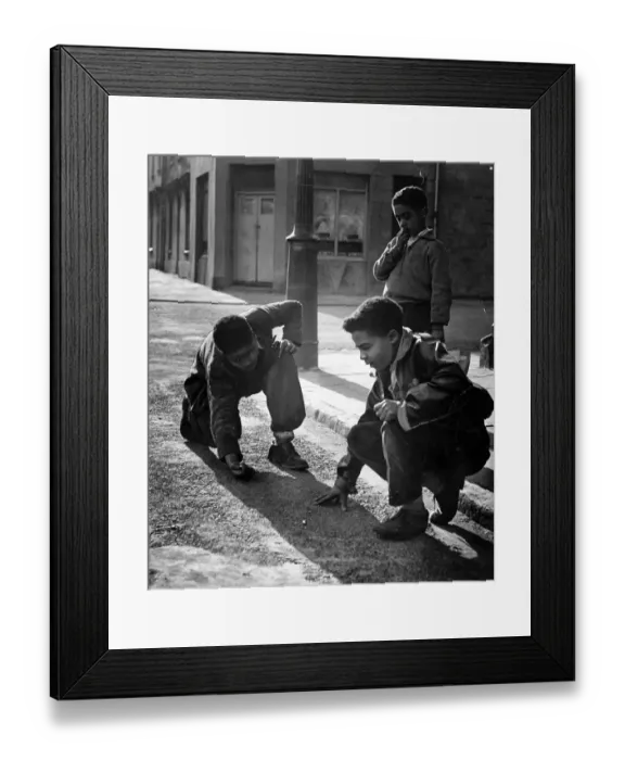 Framed Print : Cardiff Docks Kids playing marbles. 1970 s