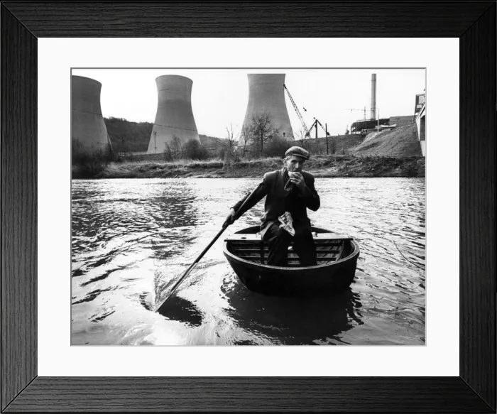 Framed Print : Eustace Rogers builds coracles but the demand for this ancient form of transport has