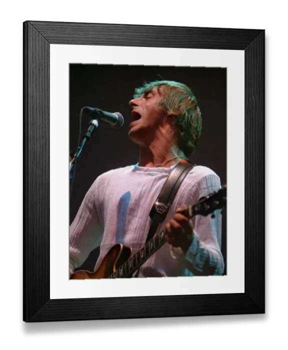 Framed Print : Paul Weller headlines at the Phoenix Festival, Long Marston Airfield, near Stratford Framed Print : Paul Weller headlines at the Phoenix Festival, Long Marston Airfield, near Stratford