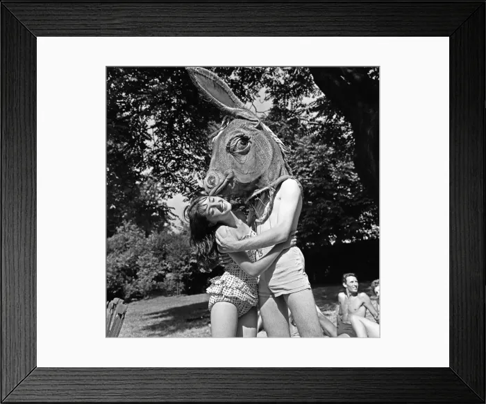 Framed Print : Rehearsal for the new Open Air Theatre production of Willam Shakespeares