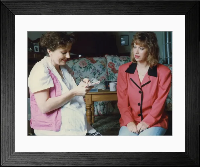 Framed Print : Denise Welch pictured at home during a interview with Sunday Sun Journalist Yvonne Ridley Framed Print : Denise Welch pictured at home during a interview with Sunday Sun Journalist Yvonne Ridley