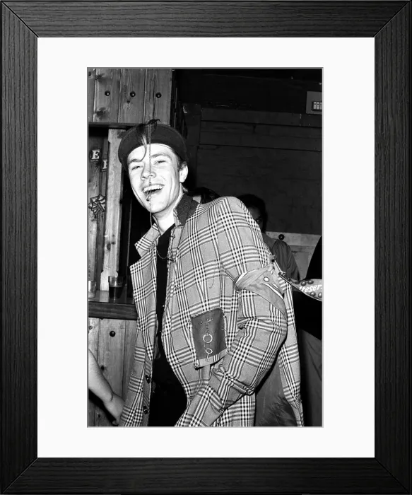 Framed Print : Punk Rockers at The Global village disco. 20th November 1976 Framed Print : Punk Rockers at The Global village disco. 20th November 1976