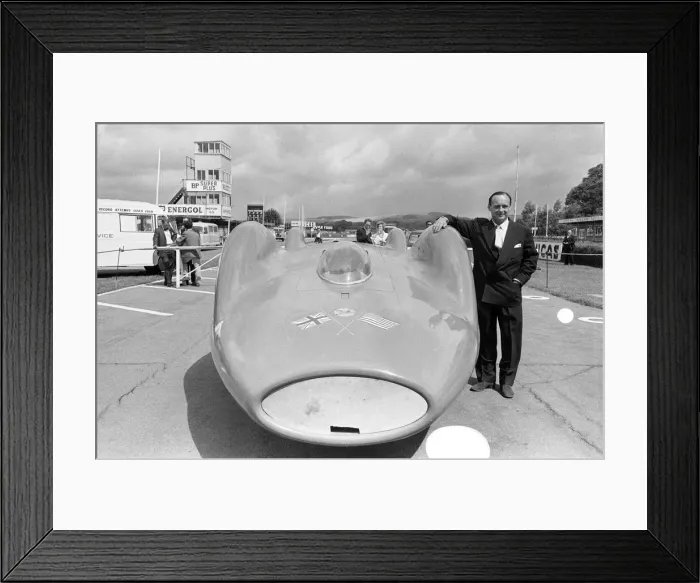 Framed Print : Donald Campbell and Bluebird at Goodwood in Sussex, 18th July 1960 Framed Print : Donald Campbell and Bluebird at Goodwood in Sussex, 18th July 1960