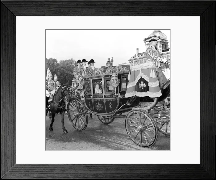 Framed Print : HM Queen Elizabeth II on her way to opening the parliament, November 1981 Framed Print : HM Queen Elizabeth II on her way to opening the parliament, November 1981
