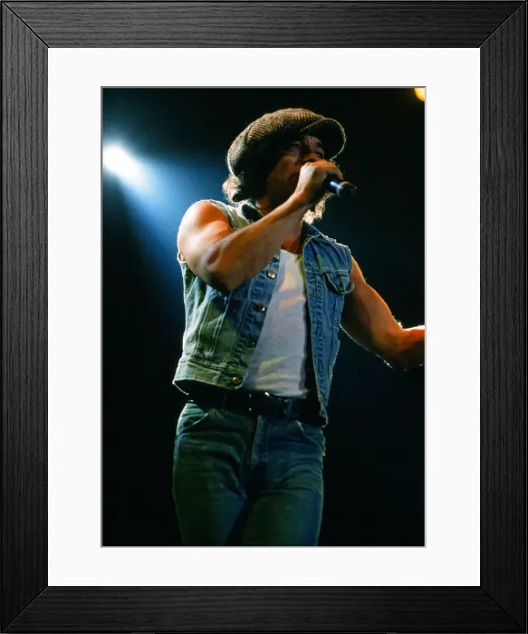 Framed Print : AC / DC in concert at Wembley Arena, singer Brian Johnson on stage. 16th January 1986 Framed Print : AC / DC in concert at Wembley Arena, singer Brian Johnson on stage. 16th January 1986