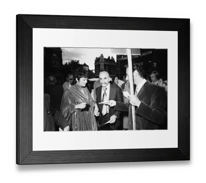 Framed Print : Demonstrators and star mingle outside the Palace Theatre, Cambridge Circus