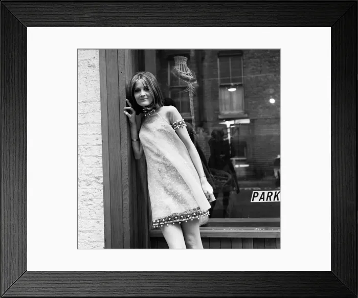 Framed Print : Sandie Shaw, leaves for Vienna tomorrow, to compete in the Eurovision Song Contest Framed Print : Sandie Shaw, leaves for Vienna tomorrow, to compete in the Eurovision Song Contest