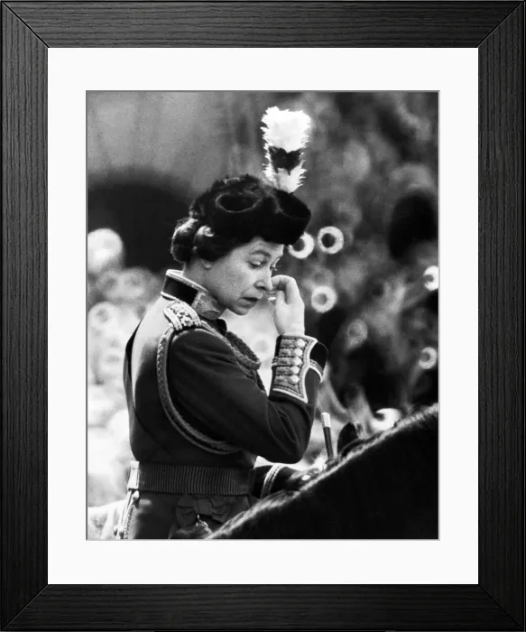 Framed Print : The Queen takes part in Trooping of the Colour ceremony with 1st Battalion Welsh Guards