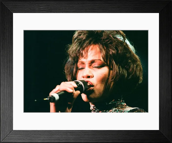 Framed Print : Whitney Houston in Concert at Earls Court Exhibition Centre, London, 5th November 1993