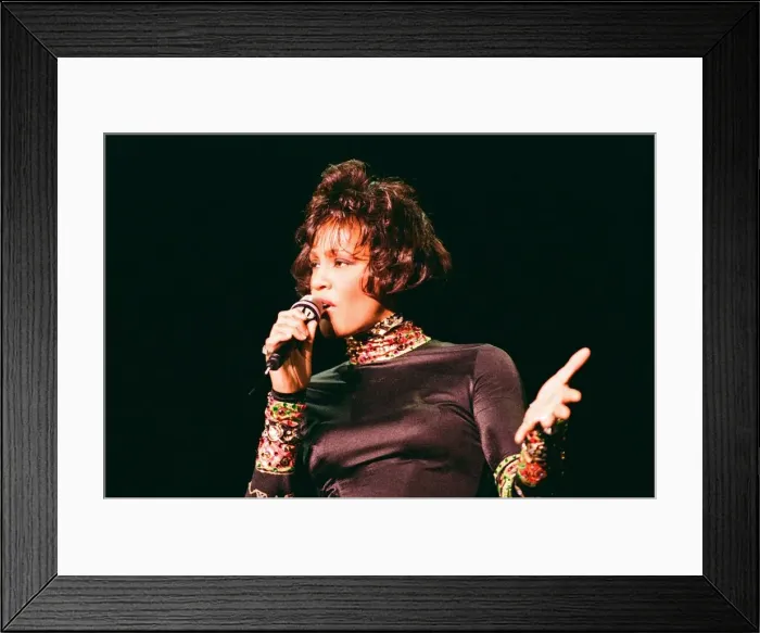 Framed Print : Whitney Houston in Concert at Earls Court Exhibition Centre, London, 5th November 1993