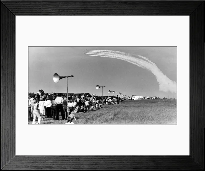 Framed Print : The RAFs Red Arrows display team perform in their BAE Hawk aircraft at the Teesside Framed Print : The RAFs Red Arrows display team perform in their BAE Hawk aircraft at the Teesside
