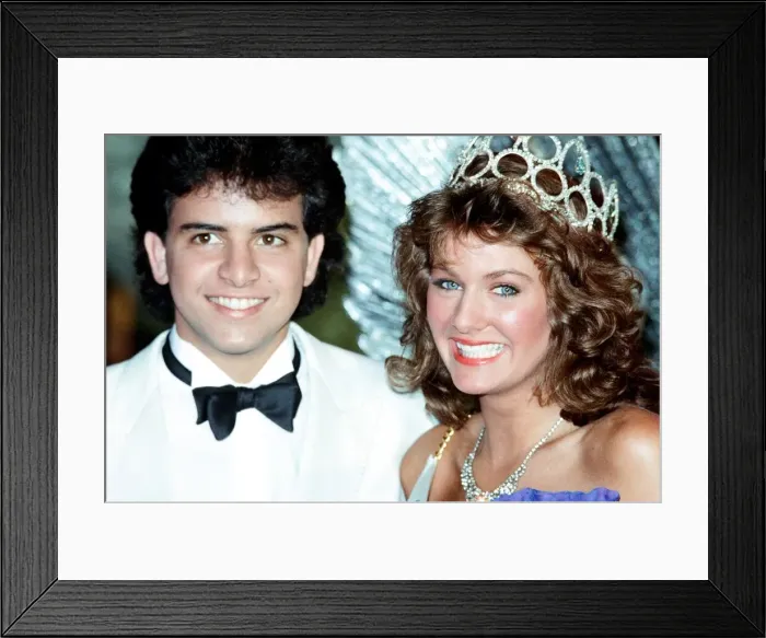 Framed Print : Kirsty Bertarelli, formerly Kirsty Roper, is pictured here after being crowned as Miss UK Framed Print : Kirsty Bertarelli, formerly Kirsty Roper, is pictured here after being crowned as Miss UK