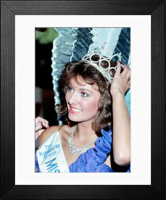 Framed Print : Kirsty Bertarelli, formerly Kirsty Roper, is pictured here after being crowned as Miss UK Framed Print : Kirsty Bertarelli, formerly Kirsty Roper, is pictured here after being crowned as Miss UK