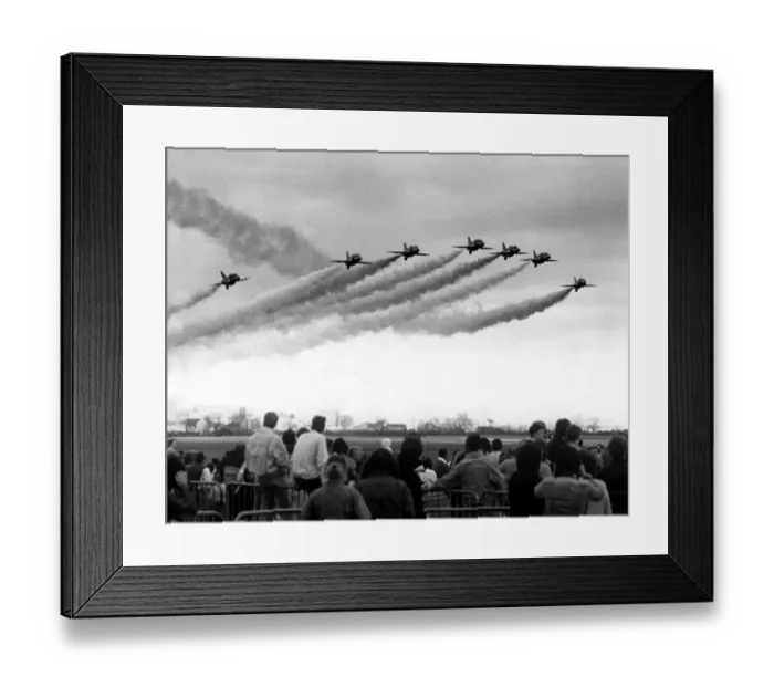 Framed Print : The RAFs Red Arrows display team perform in their BAE Hawk aircraft at the Teesside Framed Print : The RAFs Red Arrows display team perform in their BAE Hawk aircraft at the Teesside