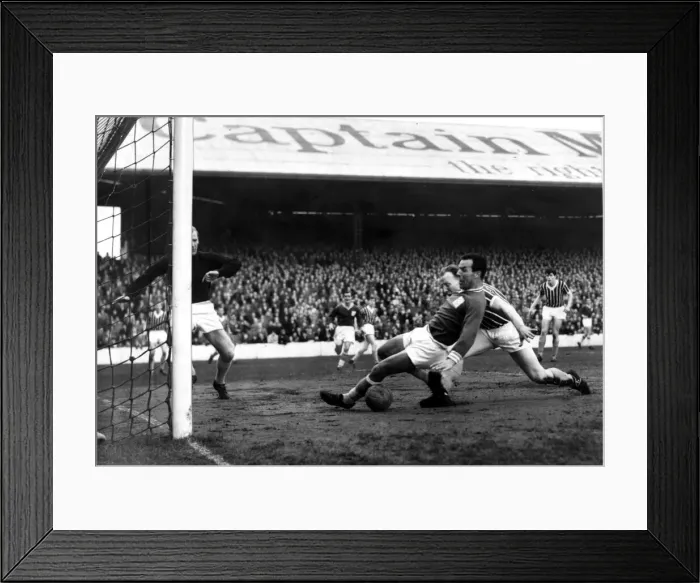 Framed Print : s Mel Charles as he misses with a chance on his debut for Cardiff City v Manchester City Framed Print : s Mel Charles as he misses with a chance on his debut for Cardiff City v Manchester City