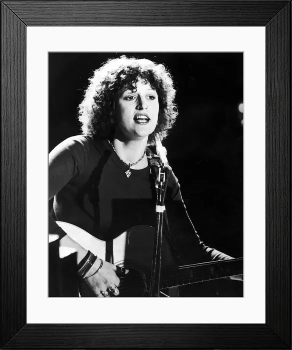 Framed Print : Barbara Dickson, pictured here on stage with Guitar Framed Print : Barbara Dickson, pictured here on stage with Guitar