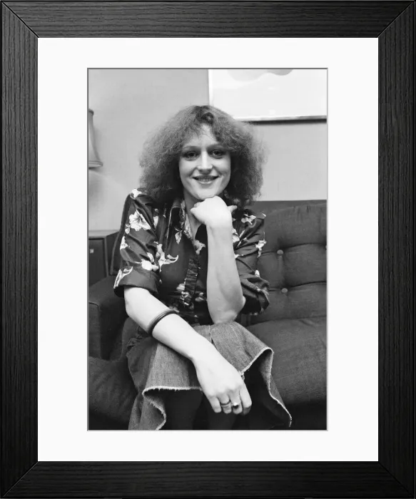 Framed Print : Barbara Dickson pictured in London for Bill Hagerty, Show Business. 20th January 1976 Framed Print : Barbara Dickson pictured in London for Bill Hagerty, Show Business. 20th January 1976